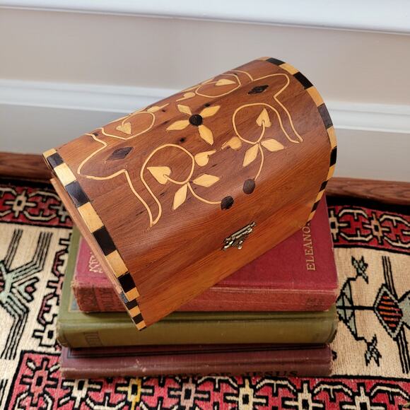 Handmade Other - Moroccan Jewelry box Thuya Wood Chest inlaid